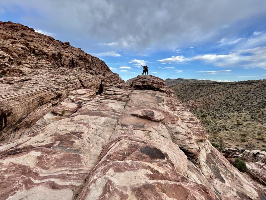 Las Vegas: Sunset Hike and Photography Tour Near Red Rock - The guides shape the quality of the afternoon