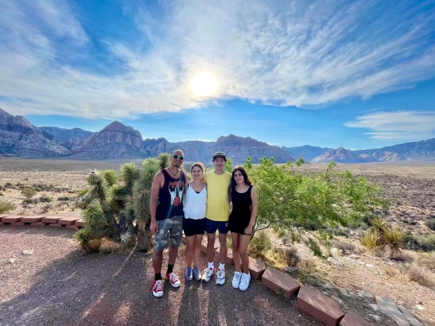 Las Vegas: Sunset Hike and Photography Tour Near Red Rock - Spring Mountain Ranch and Blue Diamond bring a human touch