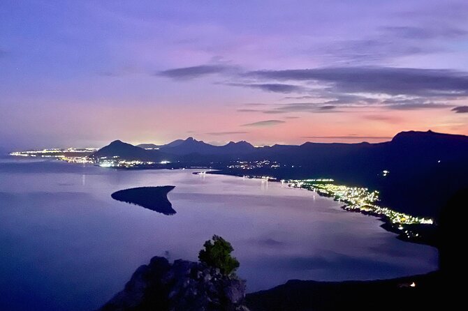 Le Morne Brabant Sunrise Hike - What the guides add to the experience