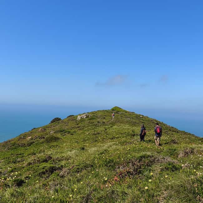 Lisbon: Hike on the Edge of Europe - Cabo da Roca and the lighthouse