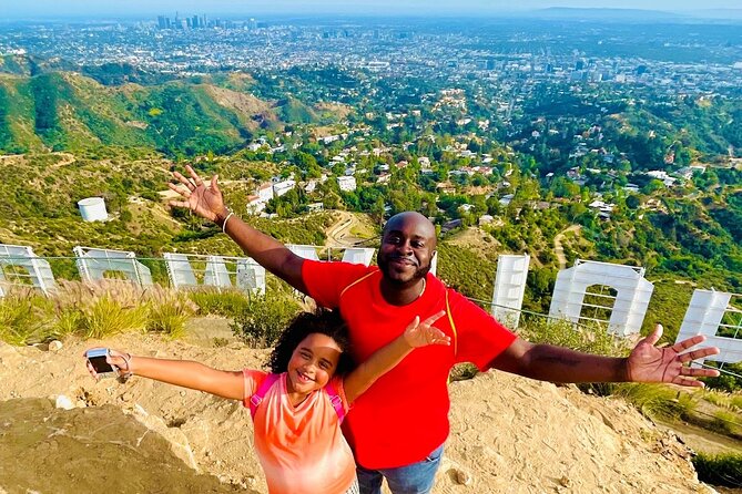 Los Angeles: The Original 2.5-Hour Hollywood Sign Hike - Climbing behind the sign on Mount Lee
