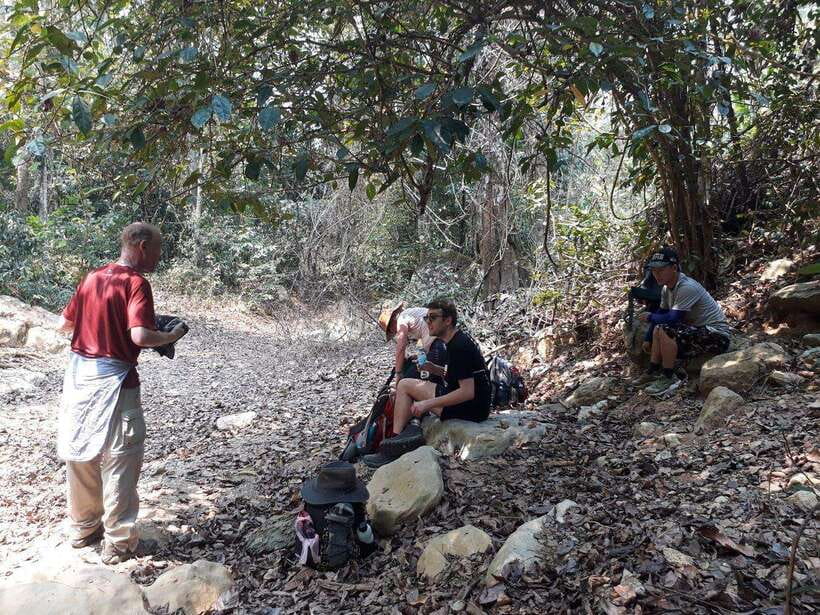 Luang Prabang: 3-Day Cultural Remote Trek With Homestay - Day two, streams and a larger mixed village