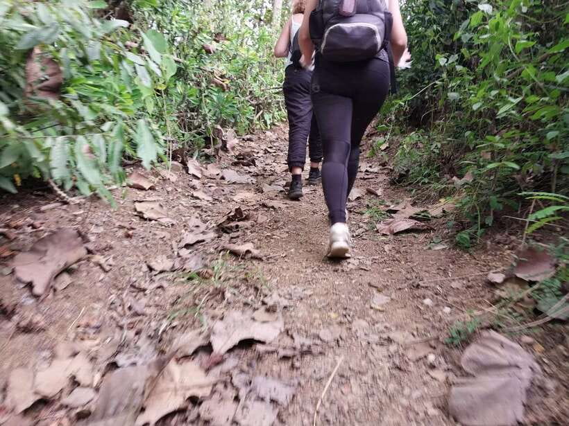 Luang Prabang: Hiking Off the Beaten Track with Picnic Lunch - A full day beyond Luang Prabang