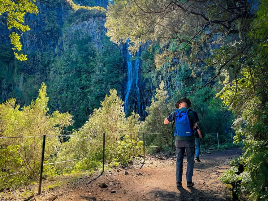 Madeira: Rabaçal Valley and the 25 Fountains Hike - Pickup, minibus, and the road to Calheta