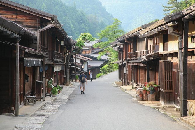 Magome & Tsumago Nakasendo Trail Day Hike with Government-Licensed Guide - What a private licensed guide adds