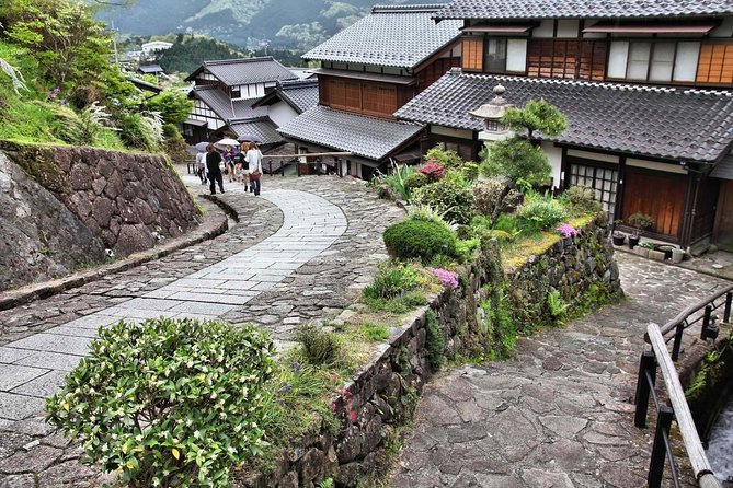 Magome & Tsumago Nakasendo Trail Day Hike with Government-Licensed Guide - Who should book this hike