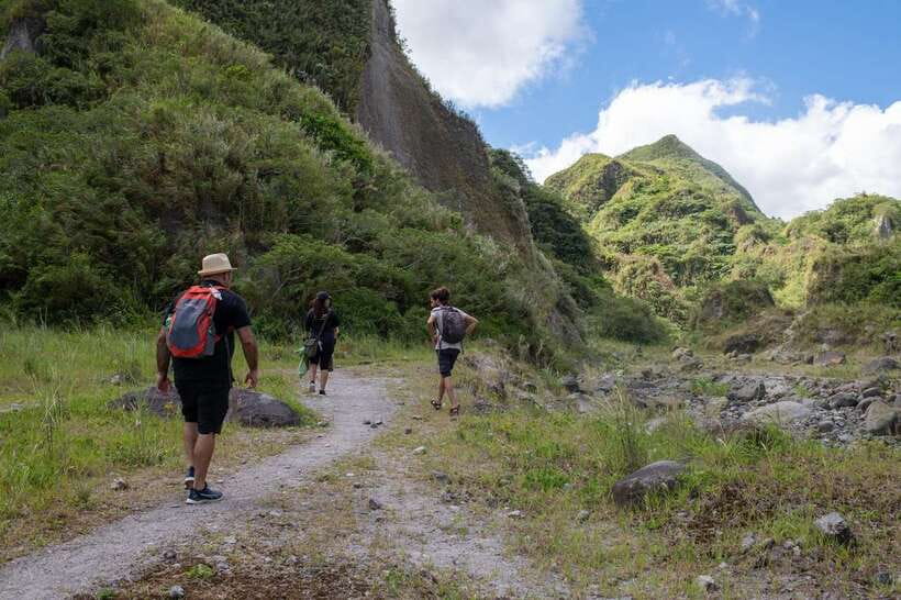 Manila: Mount Pinatubo 4X4 & Hiking Trip - What the $110 price really covers
