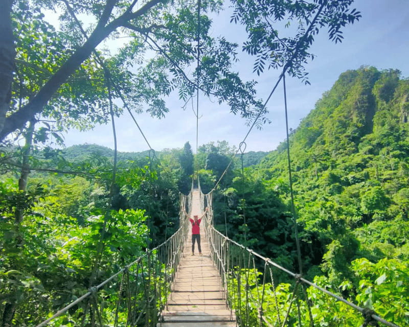 Manila: Mt. Kulis, Tanay, Rizal Hike and Scenic Adventure - The first climb through dirt, grass, and rock