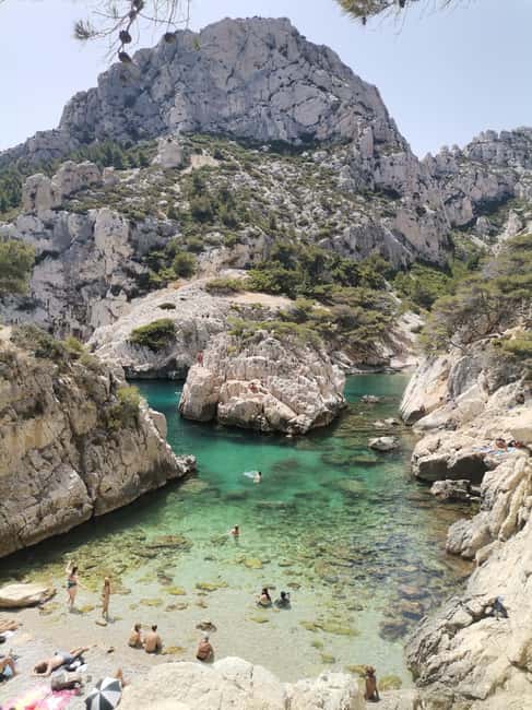 Marseille: Calanques National Park Guided Hike with Picnic - Getting to Luminy at 8:55