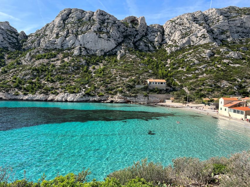 Marseille: Sormiou Calanque Half-Day Hiking Tour w/Swimming - Descending to Calanque de Sormiou