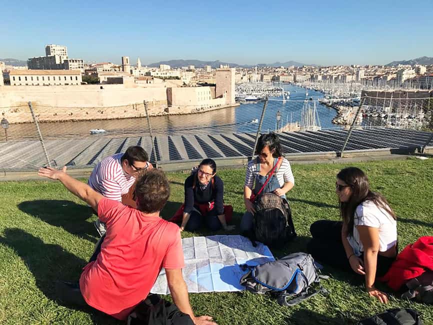 Marseille: Urban Hiking Tour with a Local Guide - Returning through central Marseille