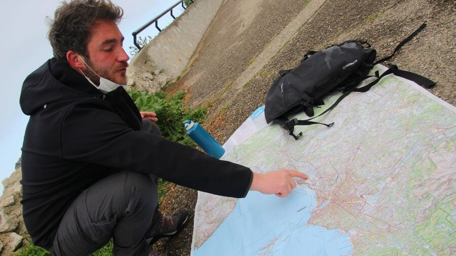 Marseille: Urban Hiking Tour with a Local Guide - Starting at the Old Port and heading south