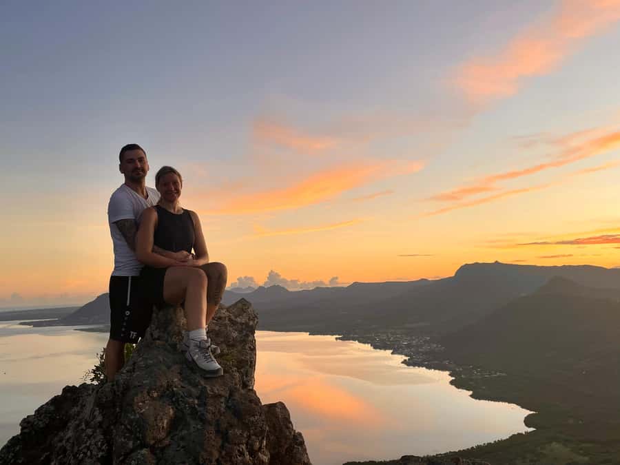 Mauritius: Le Morne: Intimate Hike Away from the Crowd - The descent, photos, and local stories