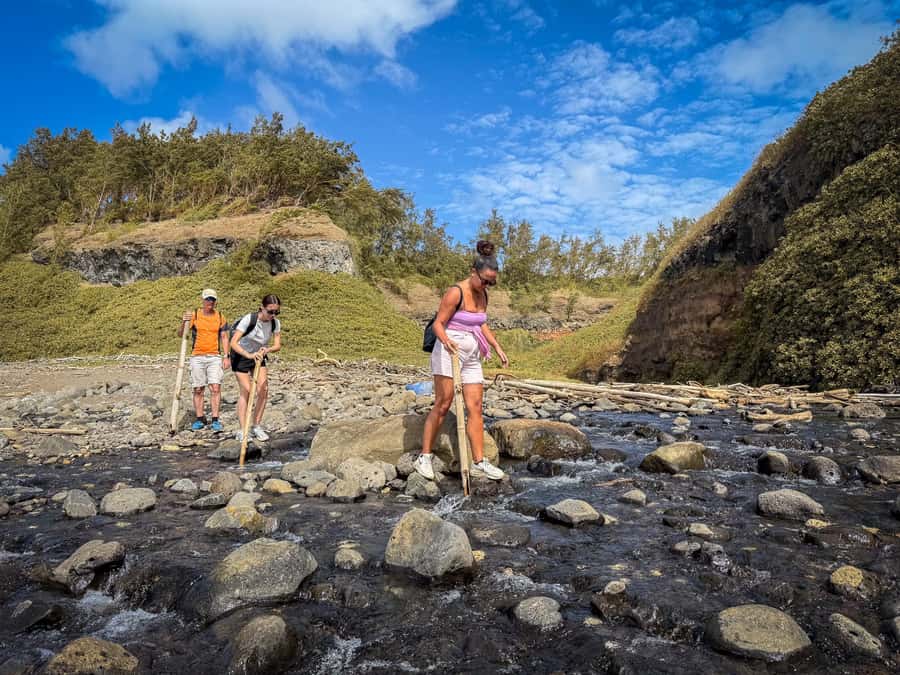 Mauritius: The Wild South Hiking Tour with a Guide - Mamzelle Waterfall and its powerful massage