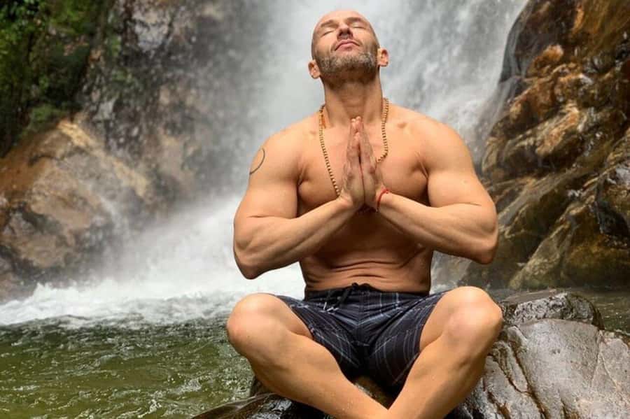 Medellín: Secret Waterfall Hike Tour with Snack and Coffee - Key points before you book