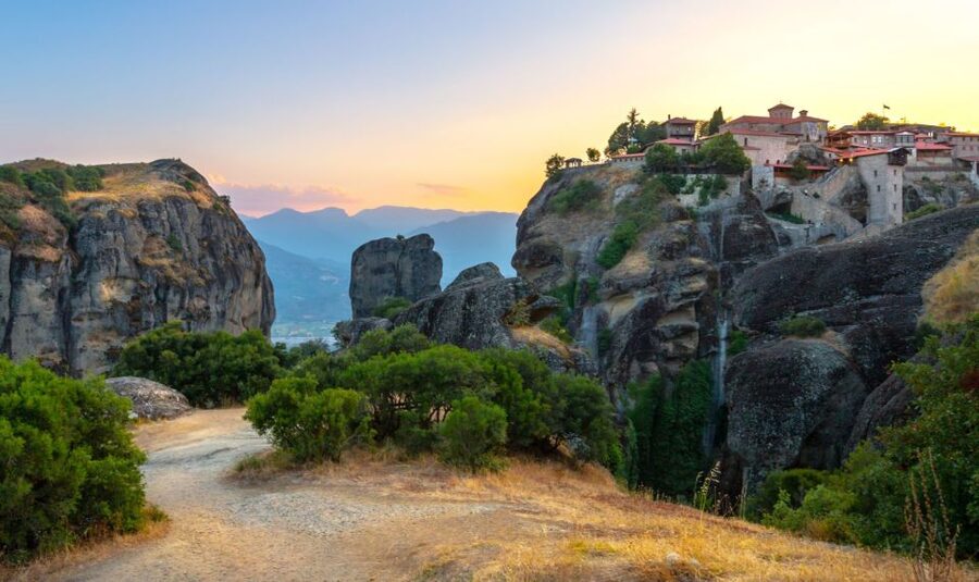 Meteora: Hiking Tour with Local Guide and Monastery Visit - What the $35 price really covers