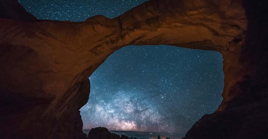 Moab: The Windows Astro-Photography and Stargazing Hike - Why Arches after dark feels so different
