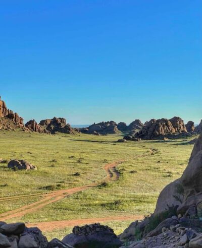 MONGOLIAN NOMADS: 2-Day Horse Trekking & Cow Milking Tour