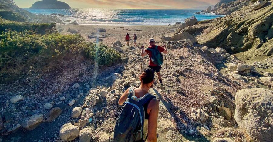 Monolithos: Small Group Hike and Sunset at Monolithos Castle - The red-sand bay between the cliffs