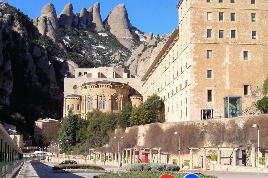 Montserrat: 6-Hour Tour with a Choice of 3 Levels of Hiking - Key points at a glance
