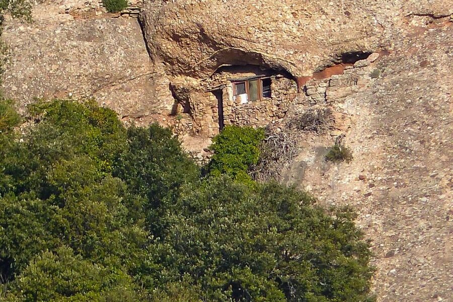 Montserrat: 6-Hour Tour with a Choice of 3 Levels of Hiking - Who should book this hike?