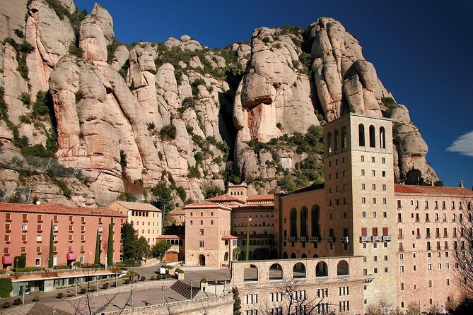 Montserrat Half Day with Cable Car and Easy Hike from Barcelona - The downhill hike: easy does not mean flat
