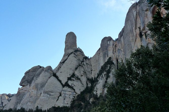 Montserrat Hiking Experience from Barcelona - What to wear and what to bring