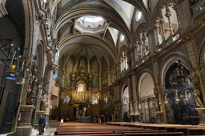 Montserrat Land of Shrines - One Day Small Group Hiking Tour from Barcelona - How hard is the four-hour hike?