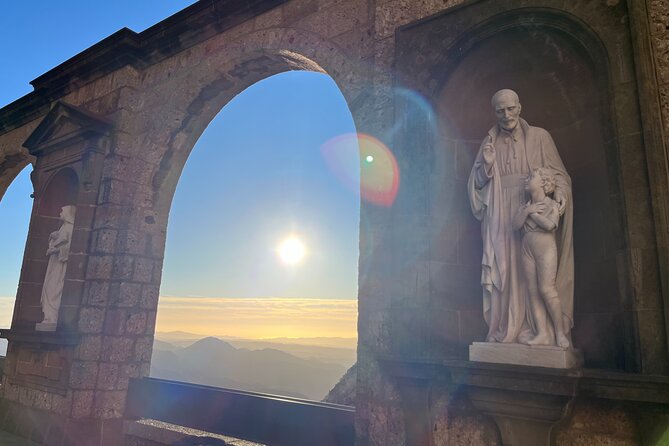Montserrat very early : Hiking, Abbey, very small group - Timing, weather, and practical limits