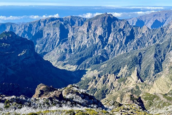 Morning Transfer To Pico Do Arieiro, Hike To Pico Ruivo & Return From Teixeira - Booking, weather, and cancellation details