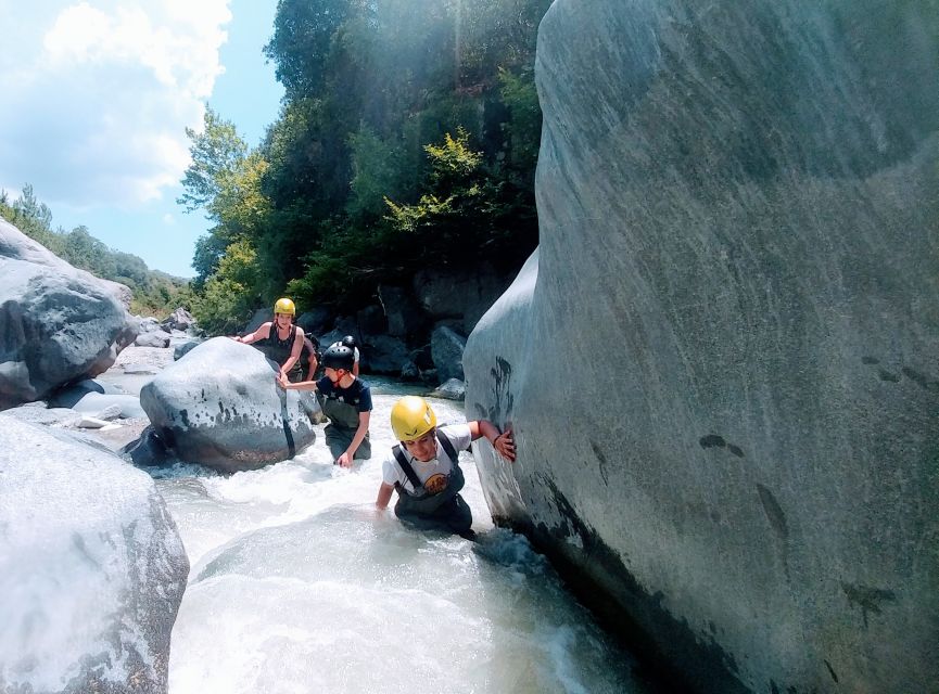 Motta Camastra: River Trekking Tour in the Alcantara Gorges - What the guide adds