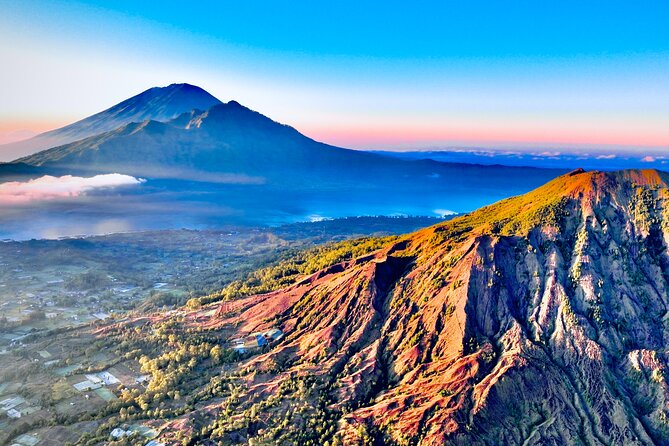 Mount Batur Sunrise Trekking - 3:15 am briefing and the first steps from Songan