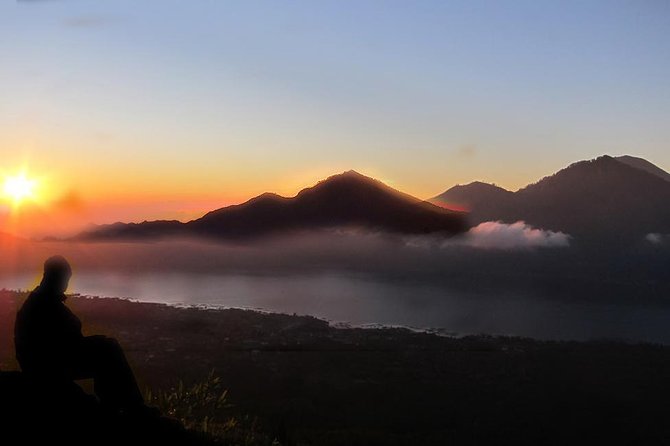 Mount Batur Sunrise Trekking Private All Inclusive - Reaching Mount Batur’s summit before sunrise