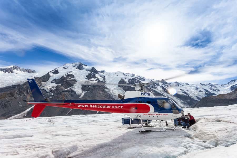 Mount Cook: 3 Hour Heli Hike to the Tasman Glacier - Starting at Mount Cook Airport
