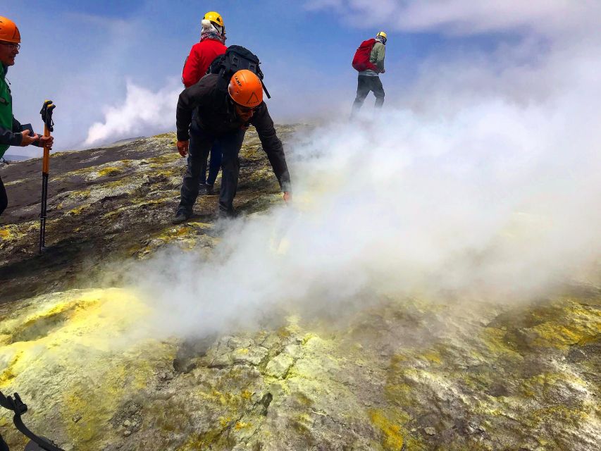 Mount Etna: Central Crater Guided Hike for Advanced Hikers - Piano delle Concazze and the summit pause