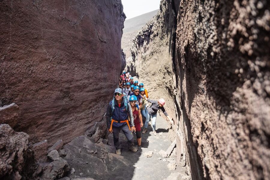 Mount Etna: Summit Guided Hiking Tour up to 3,400 m - Small details that can make the day better