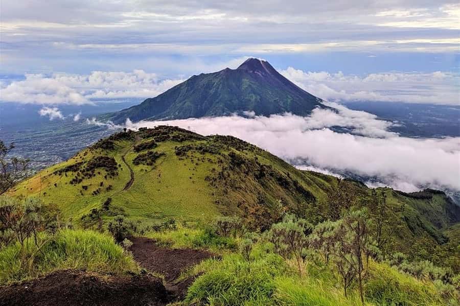 Mount Merbabu Hiking Tour 2D1N With Camping - Why Mount Merbabu makes a good two-day escape