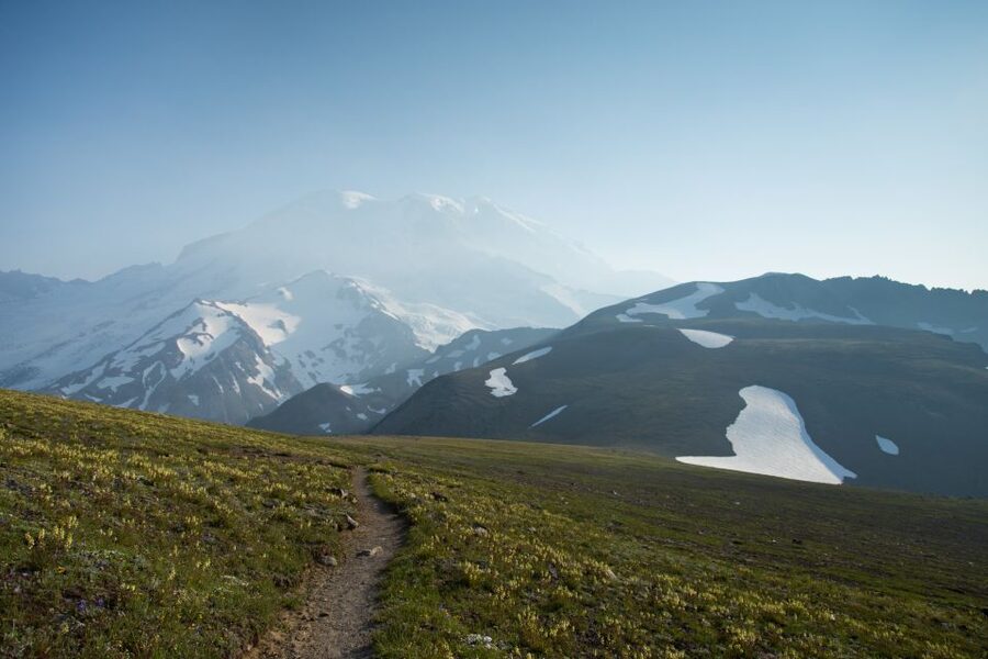 Mount Rainier: Day Hike on the Mountain - The value of a five-person group