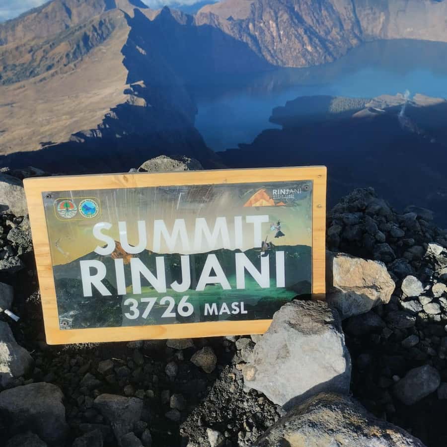 Mount Rinjani: 2-day 1-night Guided Summit Trek with Meals - The climb: steady effort, not a sightseeing walk