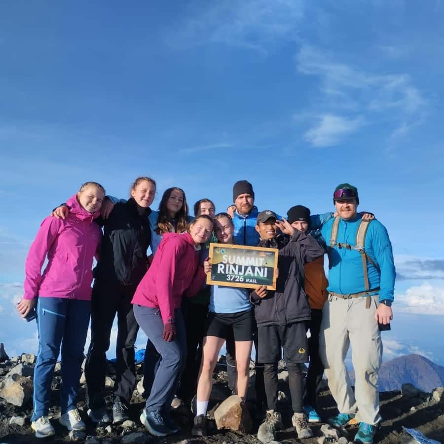 Mount Rinjani: 2-day 1-night Guided Summit Trek with Meals - The night-before orientation and equipment check