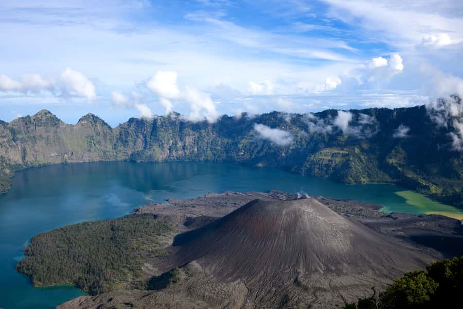 Mount Rinjani 2-Day Trek to Senaru Crater Rim - The real character of the Mount Rinjani trek