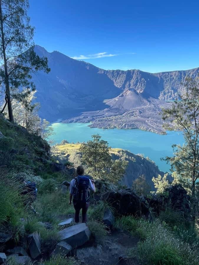 Mount Rinjani: 2D-1N Trekking Summit Sunrise Point Join Tour - Day one: open meadow, three posts, and a steep finish
