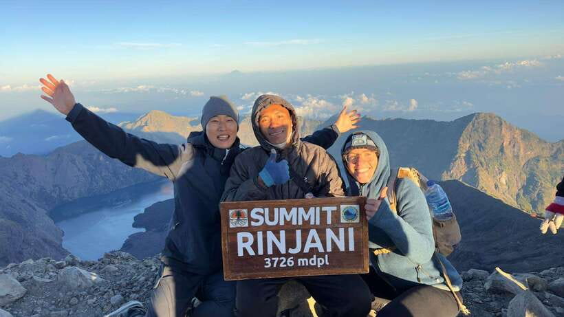 Mount Rinjani Climbing 2D/1N Summit Trek 3726M - What the $133 Rinjani trek is really buying you