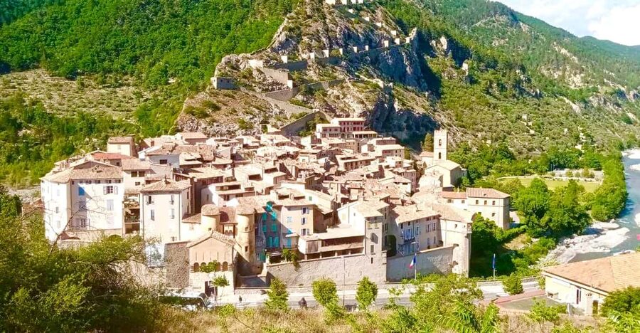 Mountain Train Experience: Hike & Mystic Forest (From Nice) - Lunch in a local setting