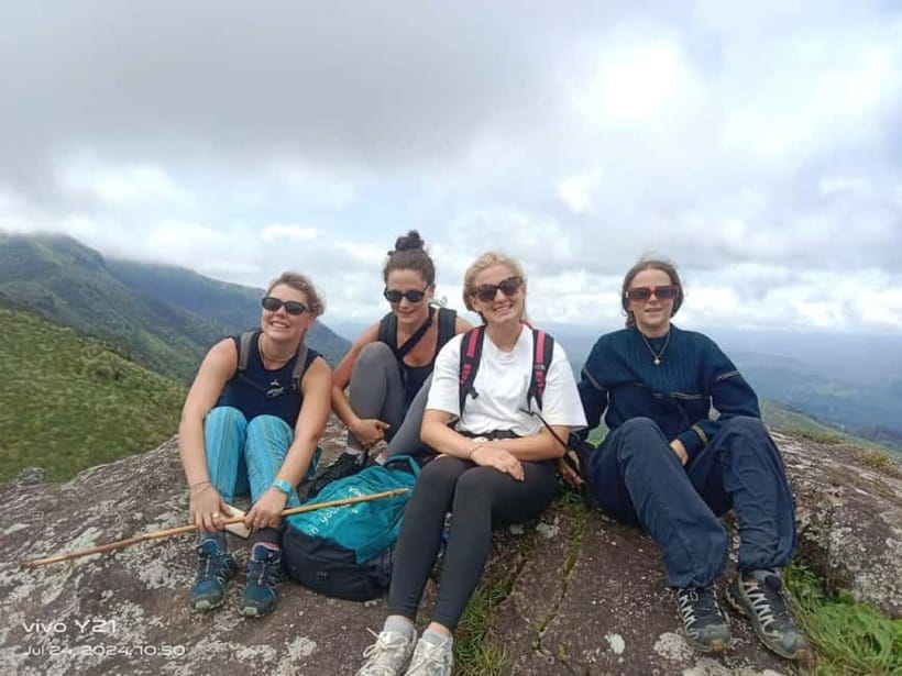 Munnar mountain hiking (Full day) - From Munnar Info to the first tea slopes