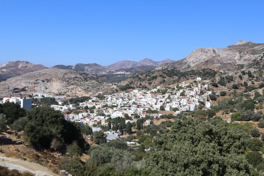Naxos: Hike to the Top of Mount Zas with a Guide - Climbing toward the 1,003-meter summit
