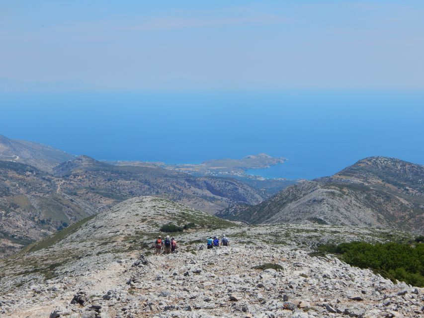 Naxos: Hike to the Top of Mount Zas with a Guide - The descent and the traditional picnic