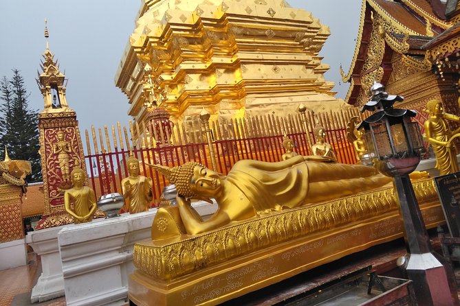 No.1 Chiang Mai: 3-Hour Monk Trail Hike to Wat Doi Suthep & Palad - Lunch, water, and the support truck