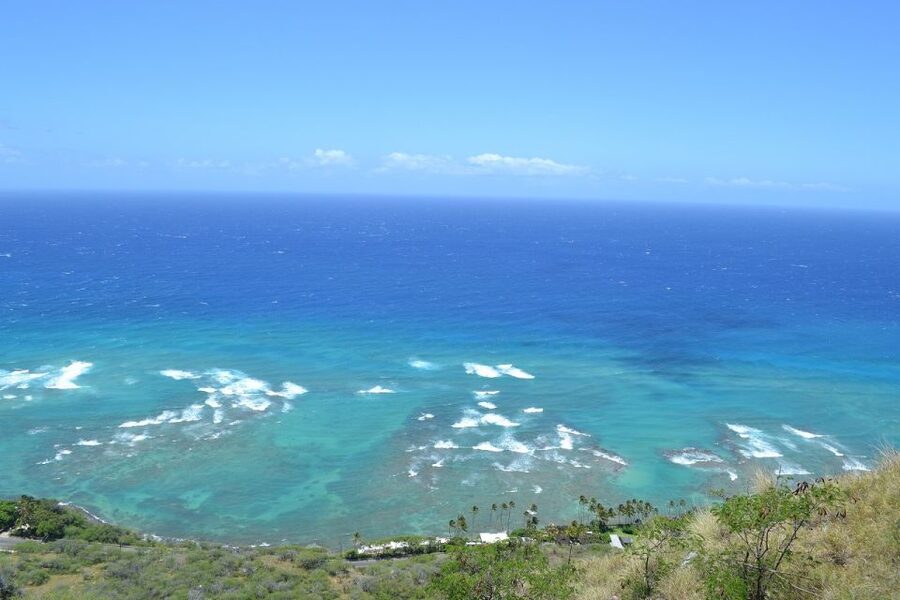 Oahu: Diamond Head Sunrise Hike with Acai Bowl and Malasada - Waikiki from 360 degrees above the city