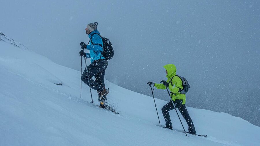 Odda: Trolltunga Winter Hike on Snowshoes - Starting at P2 and climbing to Mågelitopp